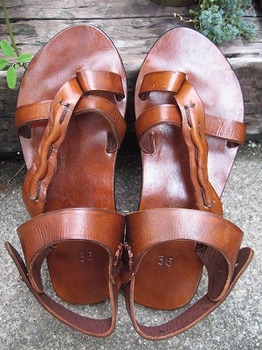 leather sandal2.jpg